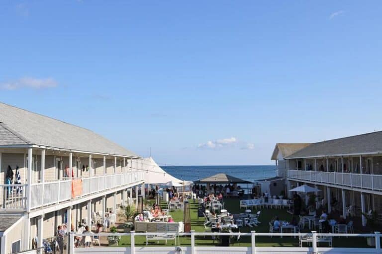 12 Best Restaurants in Cape Cod (2023 Update)